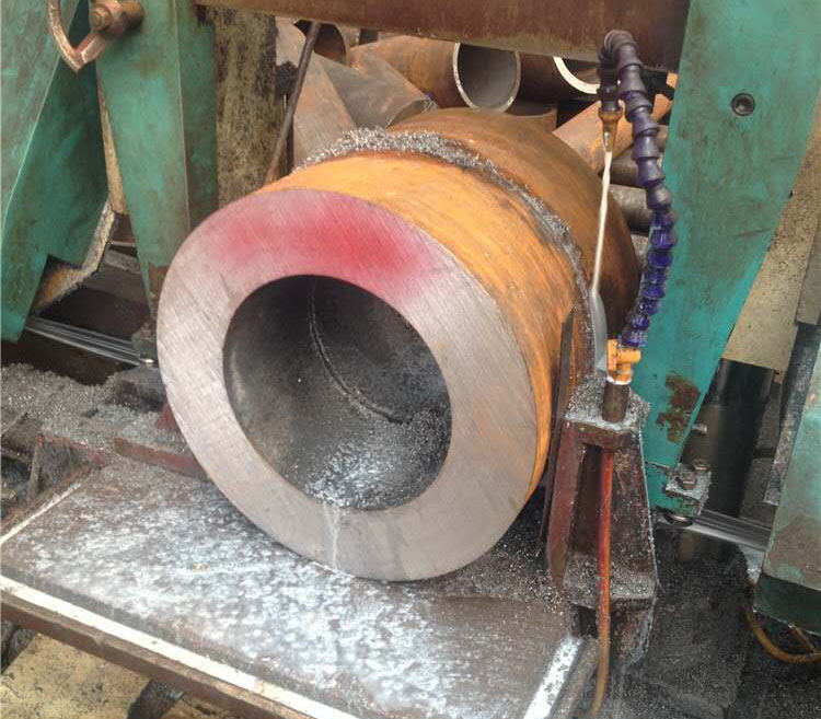 厚壁無(wú)縫鋼管切割